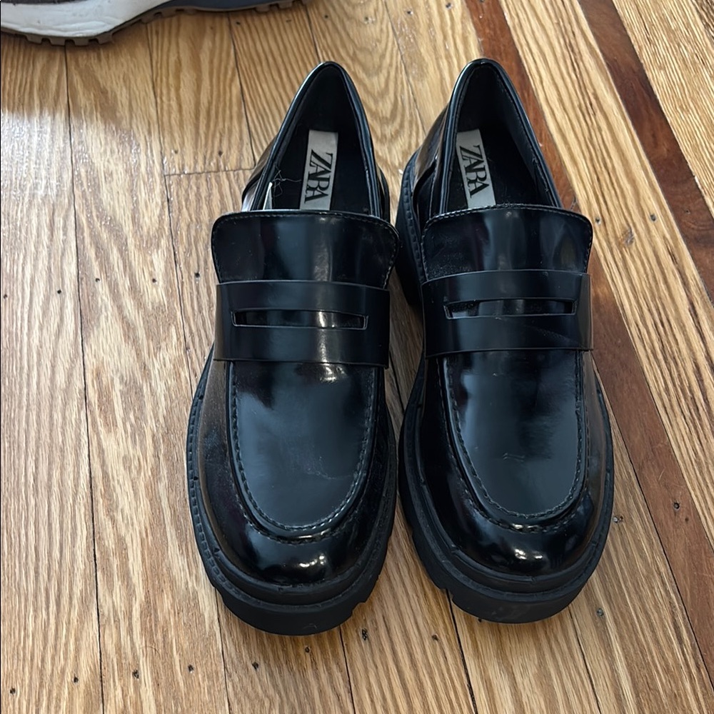 Zara Black Loafers